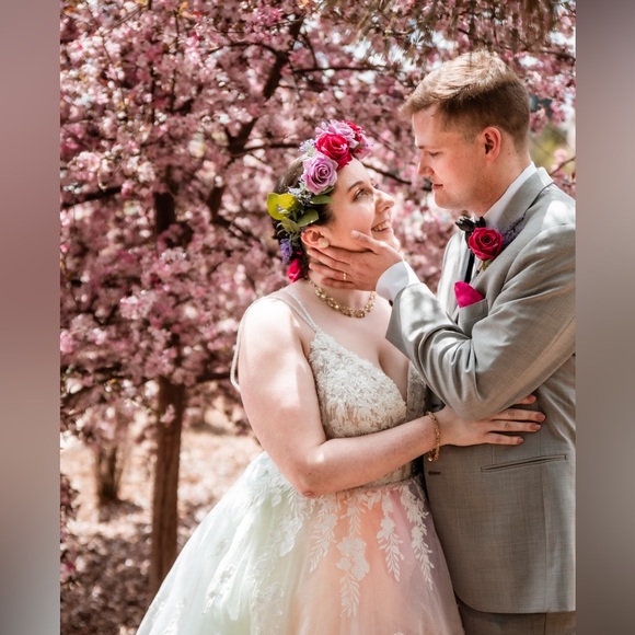 Hi! I’m Monica. I am a full time artist living just north of Denver, Colorado. - Picture 3 of 5